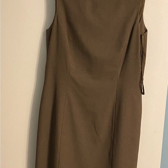 Tahari dress and Jacket set. Size 8 - Picture 5 of 7